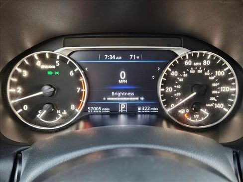 Used 2024 Nissan Altima 2.5 SV image 11