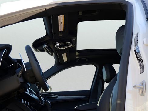 New 2025 Alfa Romeo Stelvio Sprint image 39