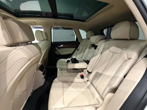 Used 2021 Audi Q5 Prestige w/ Prestige Package AWD/4WD image 30
