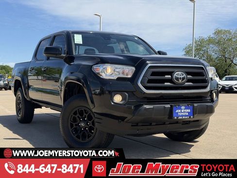 Used 2020 Toyota Tacoma SR5 image 2