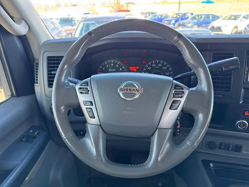 Used 2013 Nissan NV 3500 SL w/ Technology Pkg image 30