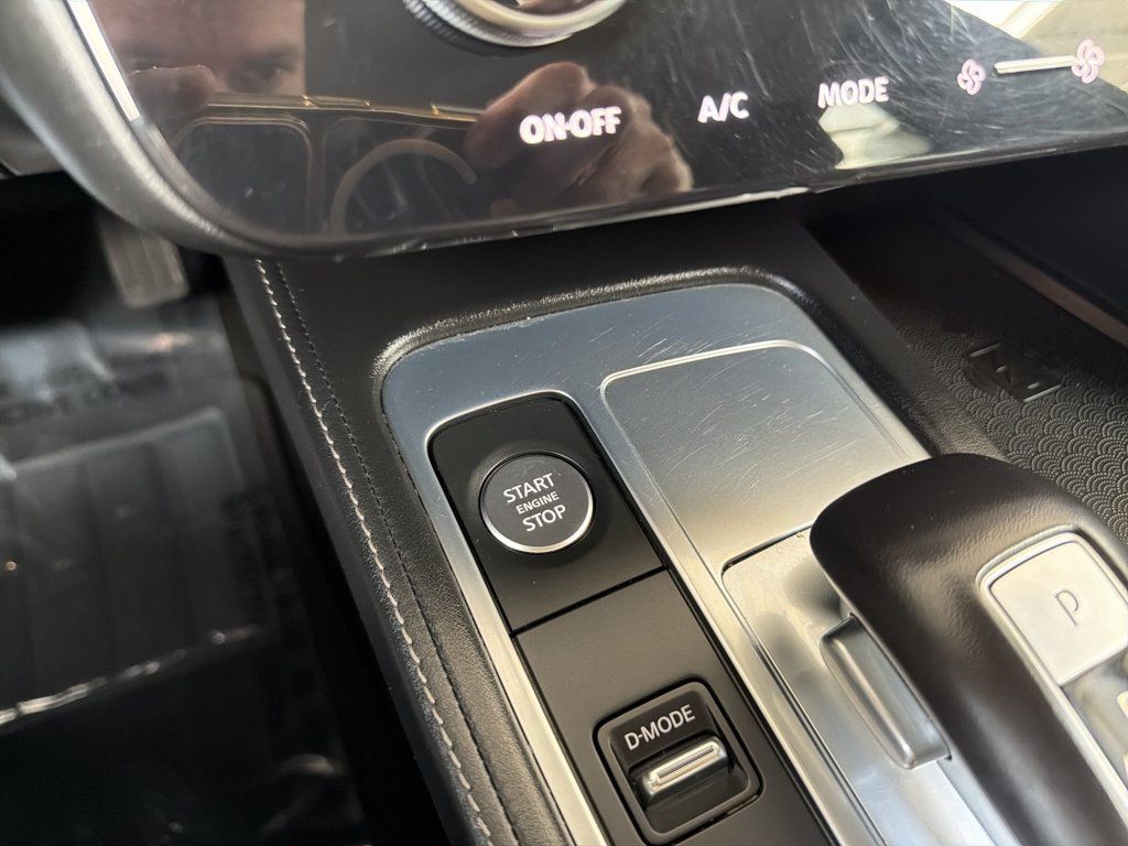 Used 2025 INFINITI QX60 Luxe AWD/4WD image 18