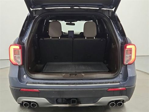 Used 2021 Ford Explorer King Ranch w/ Premium Technology Package image 35