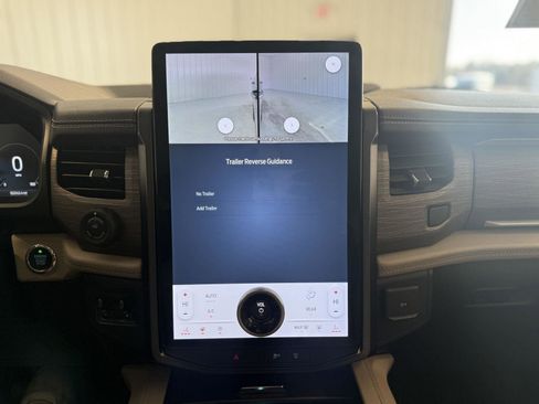 Certified 2022 Ford Expedition Limited image 21