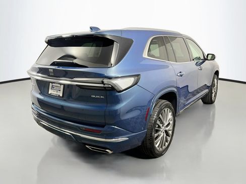Certified 2025 Buick Enclave Avenir w/ Super Cruise Package AWD/4WD image 7
