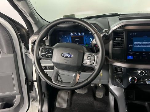 Used 2025 Ford F150 XLT w/ Equipment Group 301A Standard image 17