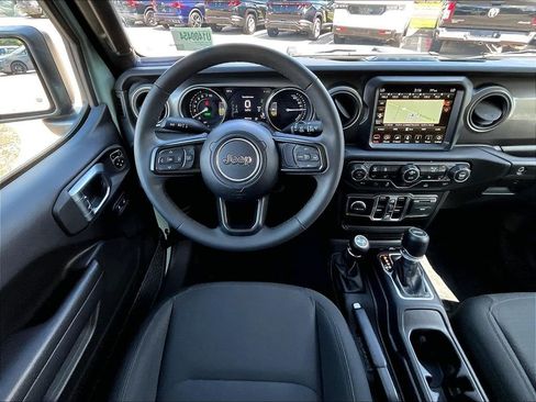 Used 2023 Jeep Wrangler Unlimited w/ Cold Weather Group AWD/4WD image 17