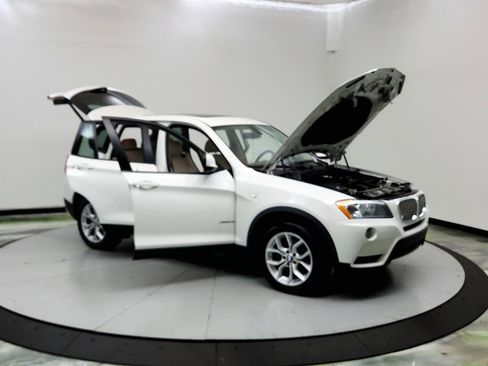 Used 2013 BMW X3 xDrive28i w/ Premium Pkg AWD/4WD image 10