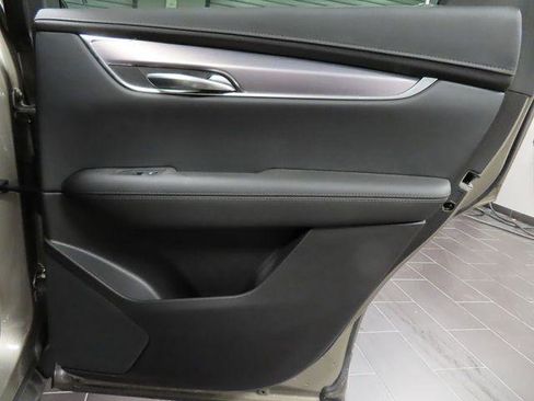 Certified 2022 Cadillac XT5 Luxury FWD image 34