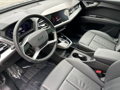 Used 2023 Audi Q4 e-tron Premium Plus w/ Premium Plus image 11
