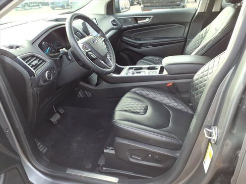 Used 2024 Ford Edge Titanium image 11