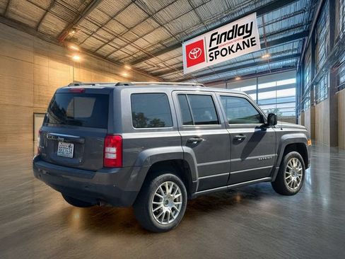 Used 2016 Jeep Patriot Sport w/ Power Value Group AWD/4WD image 4
