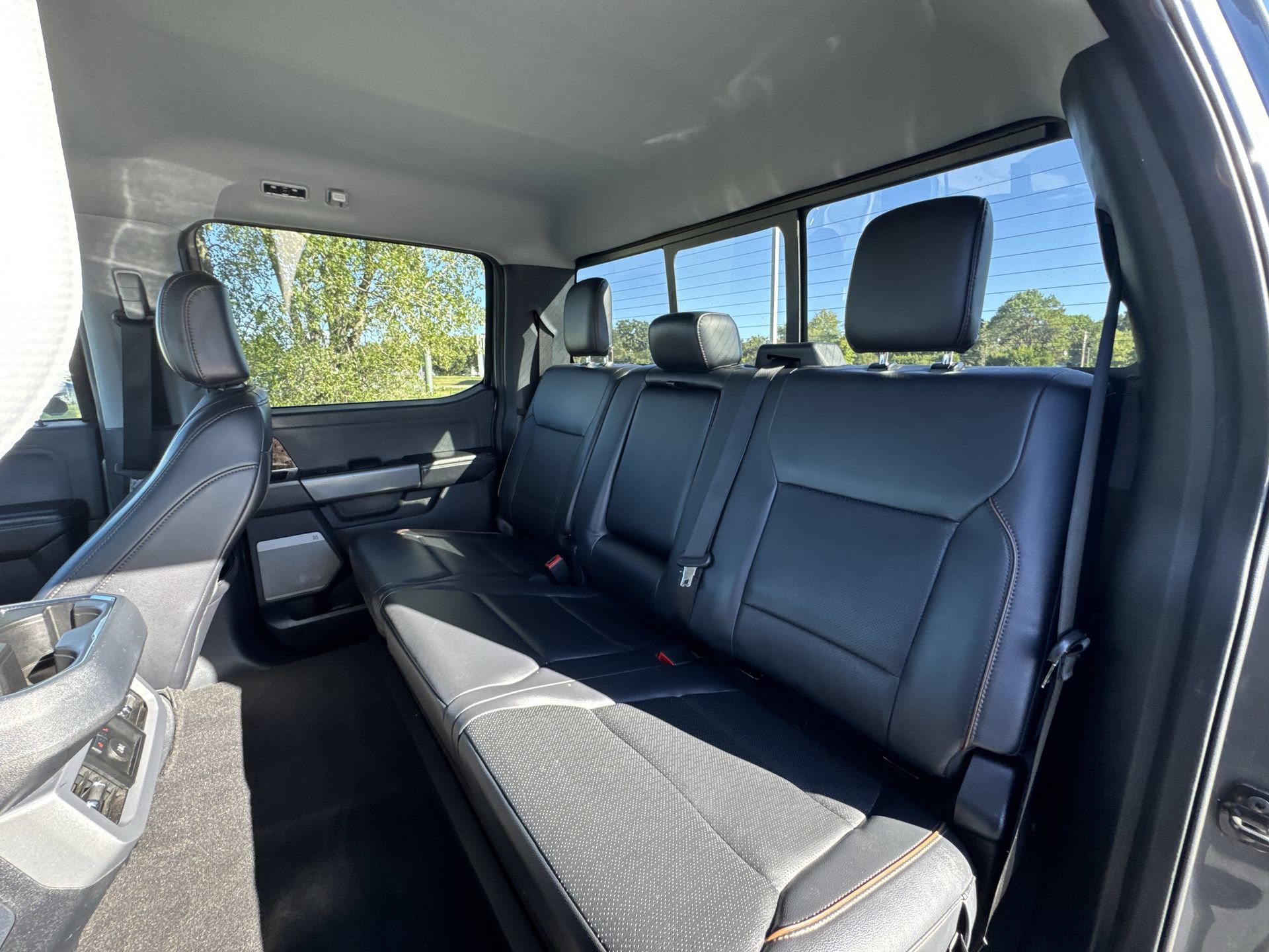 Used 2025 Ford F350 Lariat w/ Chrome Package AWD/4WD image 21