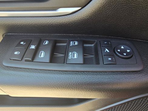 Used 2023 RAM 1500 Big Horn AWD/4WD image 22