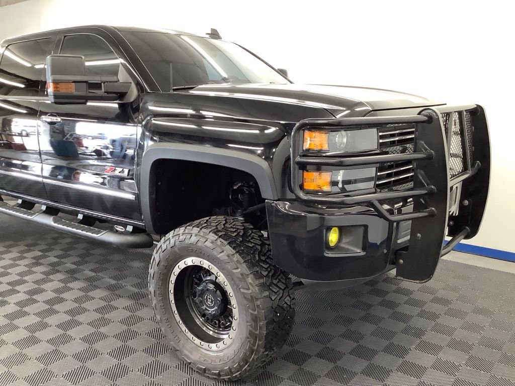 Used 2018 Chevrolet Silverado 2500 LT w/ Custom Sport Edition AWD/4WD image 25
