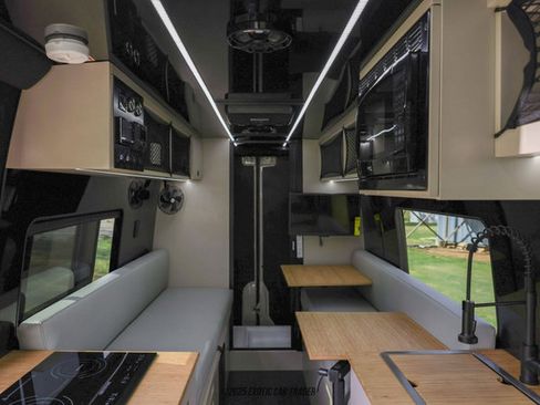 Used 2025 Mercedes-Benz Sprinter 2500 image 95