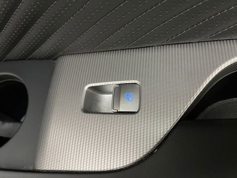 Used 2024 Hyundai Palisade Calligraphy image 23