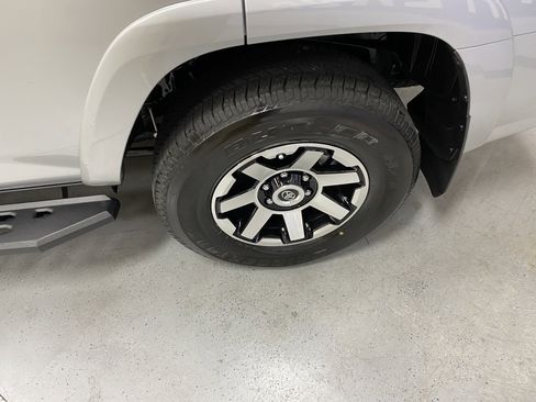 Used 2023 Toyota 4Runner TRD Off-Road Premium image 12