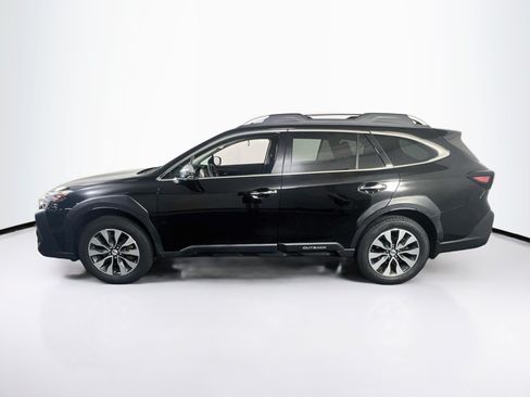 Used 2023 Subaru Outback Touring AWD/4WD image 8