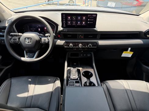 Used 2026 Honda Pilot Elite image 16