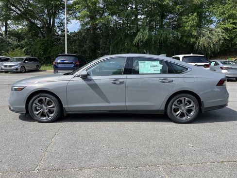 New 2025 Honda Accord EX-L image 2