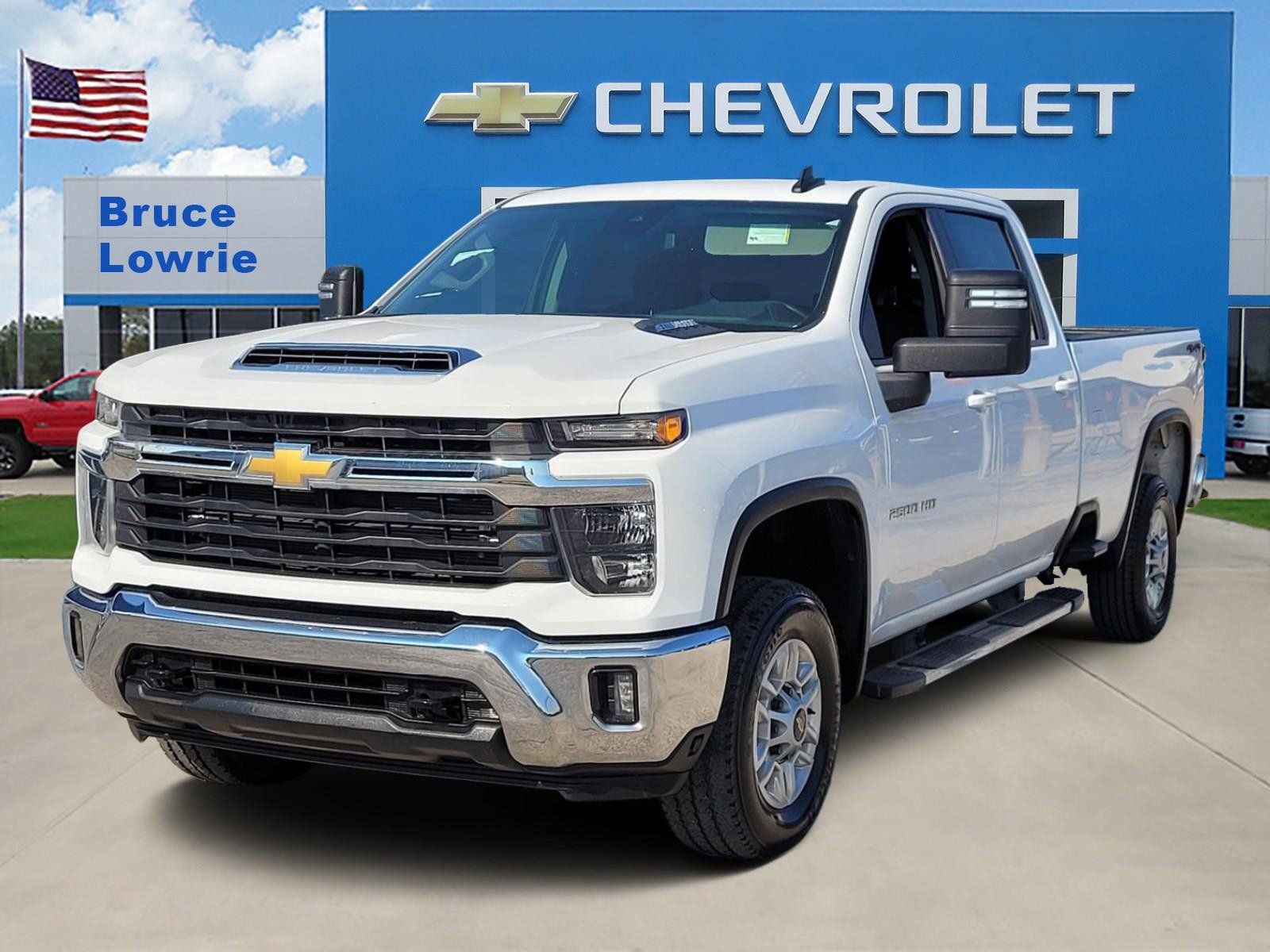 Used 2025 Chevrolet Silverado 2500 LT w/ Convenience Package AWD/4WD image 1