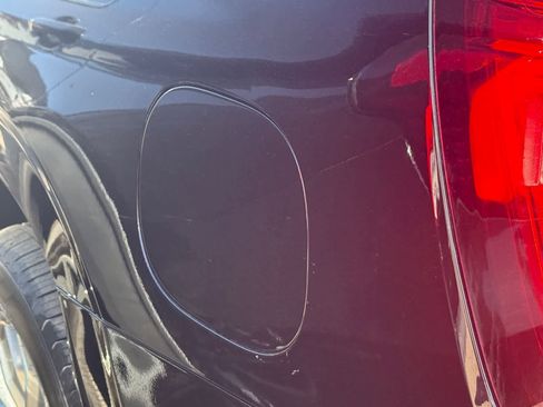 Used 2023 GMC Yukon Denali image 15