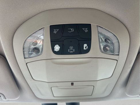 Certified 2019 Chrysler Pacifica Touring-L Plus w/ Advanced Safetytec Group image 26