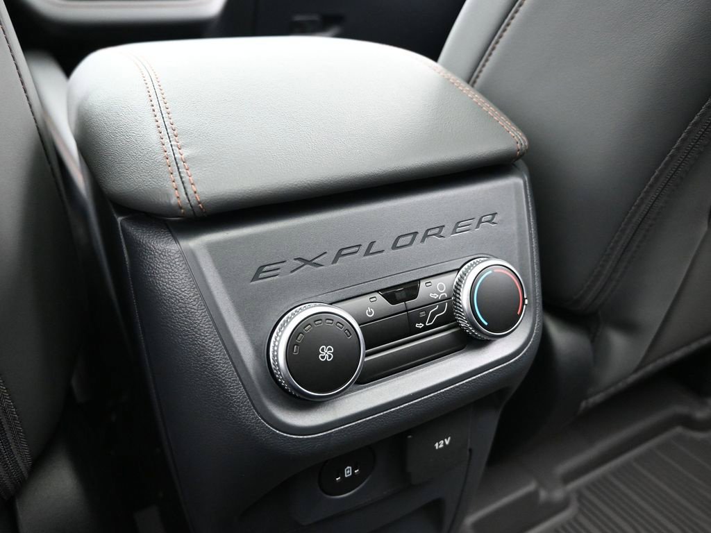 New 2026 Ford Explorer Active w/ Active Comfort Package AWD/4WD image 23