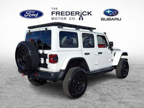 Used 2018 Jeep Wrangler Unlimited Rubicon AWD/4WD image 4