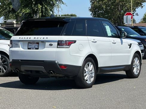 Used 2017 Land Rover Range Rover Sport SE AWD/4WD image 9