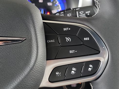 New 2026 Chrysler Pacifica Select FWD image 23