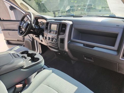 Used 2017 RAM 2500 Tradesman w/ Chrome Appearance Group AWD/4WD image 39
