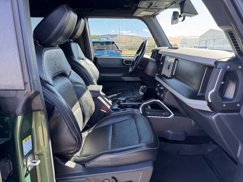 Used 2022 Ford Bronco Badlands AWD/4WD image 10