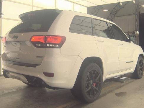 Used 2020 Jeep Grand Cherokee SRT image 3