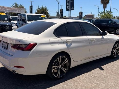 Used 2023 BMW 330i Sedan w/ Convenience Package RWD image 3