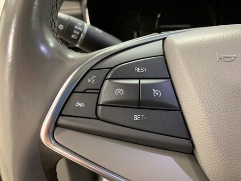 Used 2018 Cadillac XT5 Luxury w/ Driver Awareness Package image 12