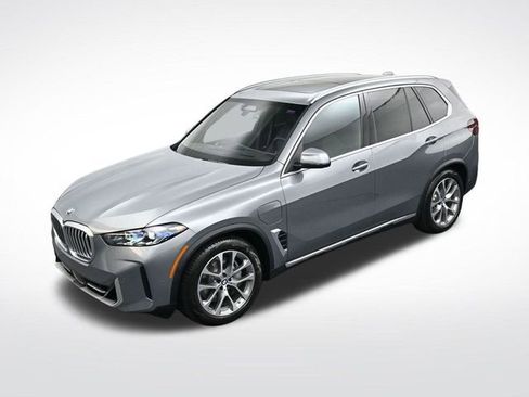 New 2026 BMW X5 xDrive50e image 28