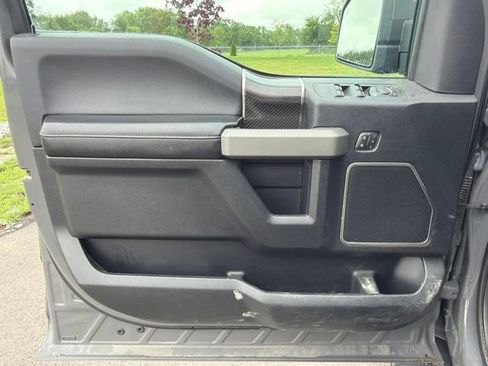 Used 2018 Ford F150 Raptor w/ Equipment Group 802A Luxury AWD/4WD image 19