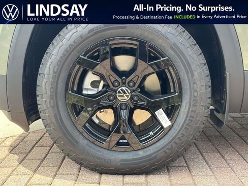 New 2026 Volkswagen Atlas Peak Edition AWD/4WD image 8