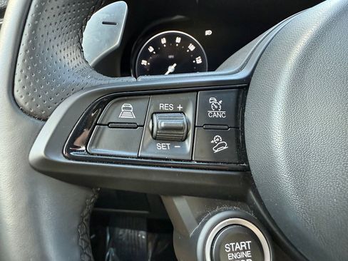 Used 2024 Alfa Romeo Stelvio Sprint AWD/4WD image 38