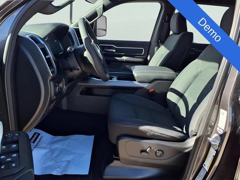 New 2026 RAM 1500 Big Horn AWD/4WD image 9