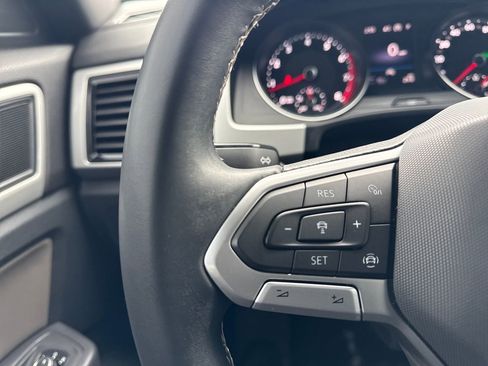 Used 2021 Volkswagen Atlas Cross Sport SEL image 29