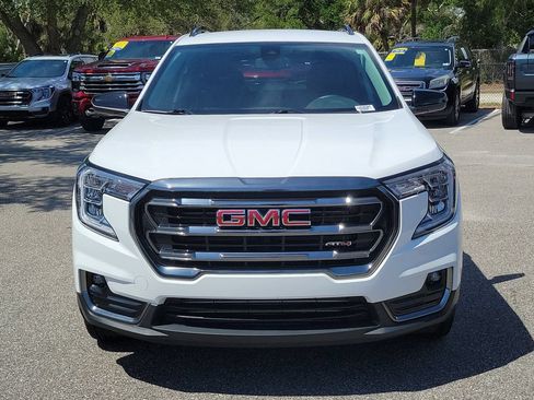 Used 2023 GMC Terrain AT4 AWD/4WD image 2