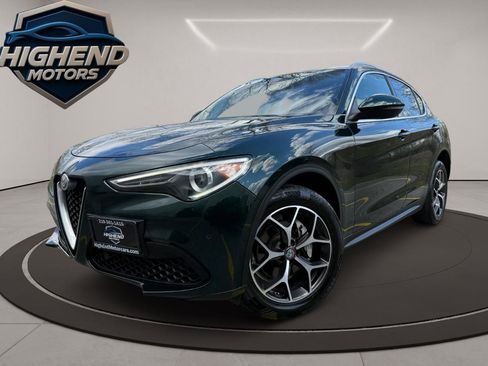 Used 2018 Alfa Romeo Stelvio Ti image 2