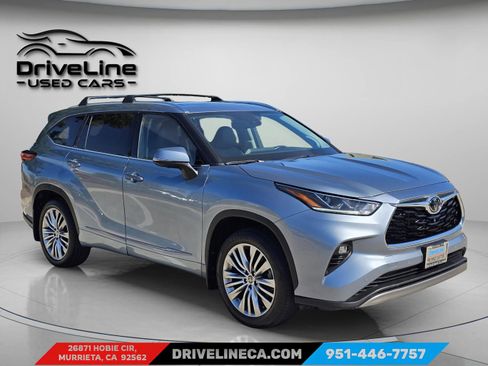 Used 2023 Toyota Highlander Platinum image 8