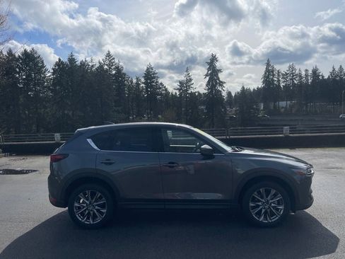 Used 2021 MAZDA CX-5 Signature image 2