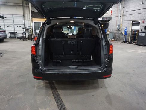 Used 2023 Honda Odyssey Elite image 17