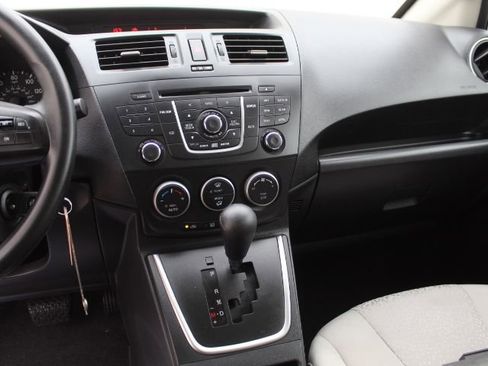 Used 2012 MAZDA MAZDA5 Sport image 41