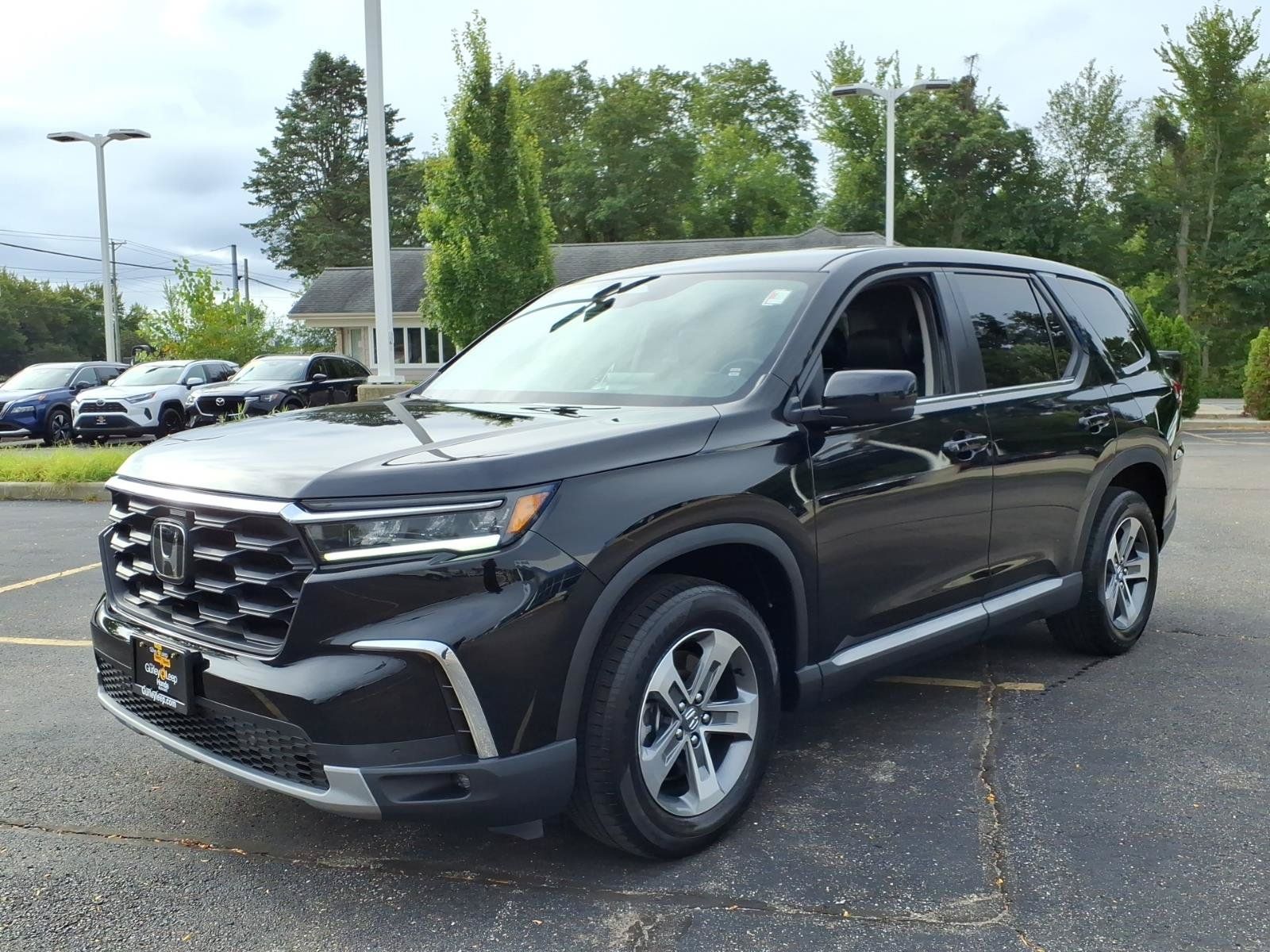 Used 2024 Honda Pilot EX-L image 3